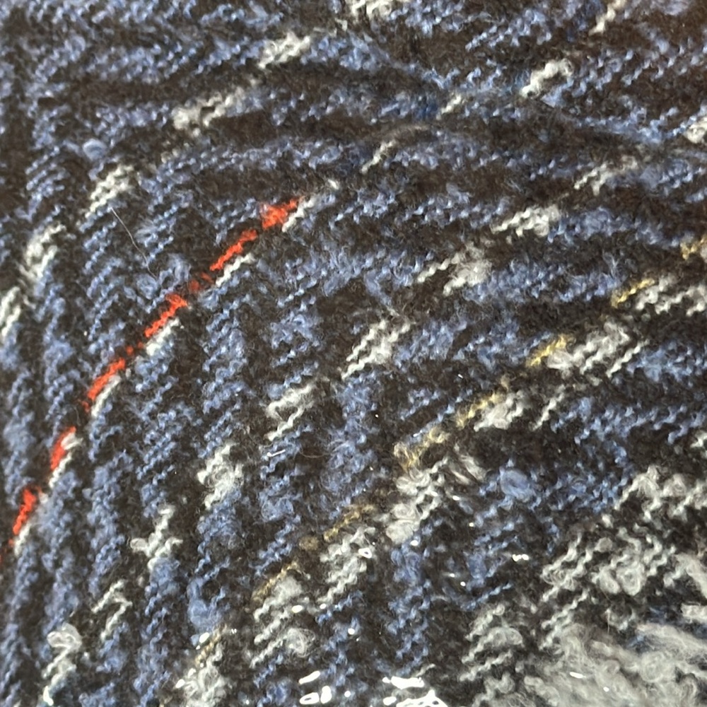 Hooded Poncho w/Herringbone Tweed Knit Design - Picture 5 of 8